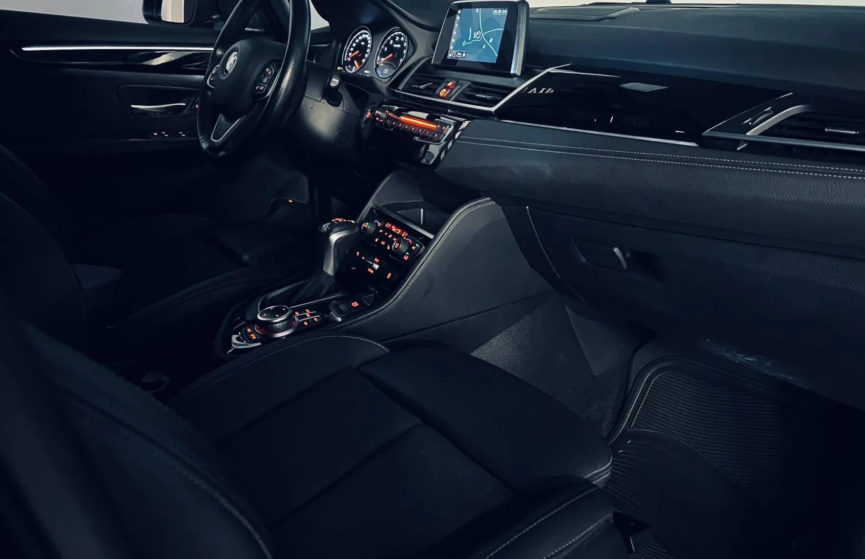Zunanja slika - BMW Serija 2 - Active Tourer: 225xe iPerformance  AT ... - 11