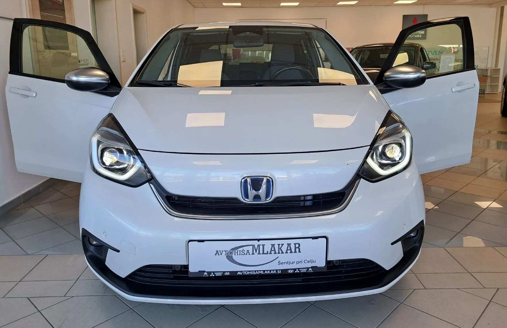 Zunanja slika - Honda Jazz - 1.5 i-MMD Hibrid Executive-1.LASTNIK-SLO- - 6