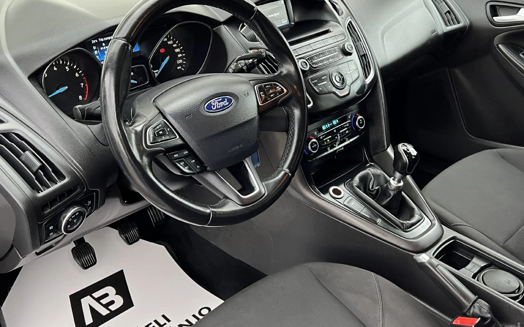 Notranja slika - Ford Focus - 1.LAST+SLO+PDC+TEMP+ALU+LEANPAY - 10