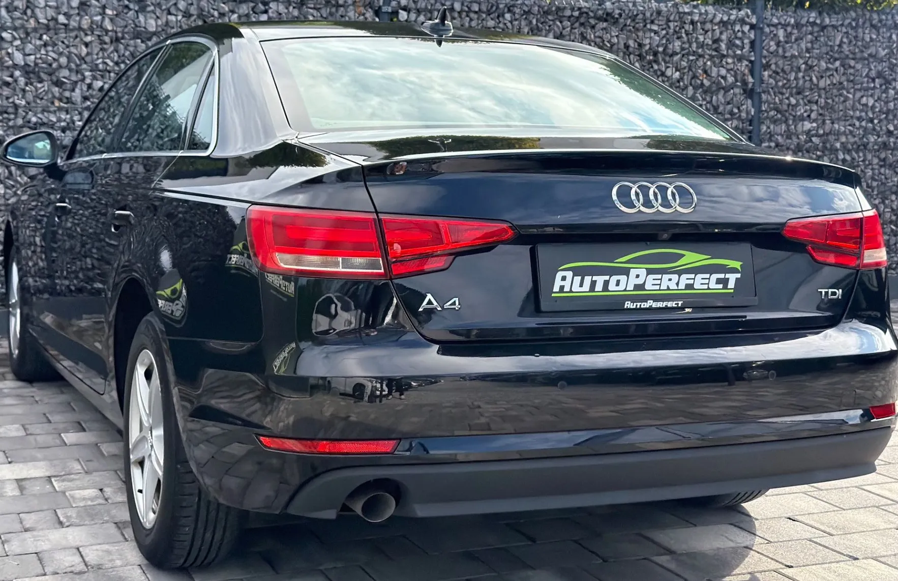 Zunanja slika - Audi A4 - 2.0 TDI |PDC|KLJUKA|NAVI|REDNO SERV.| - 4