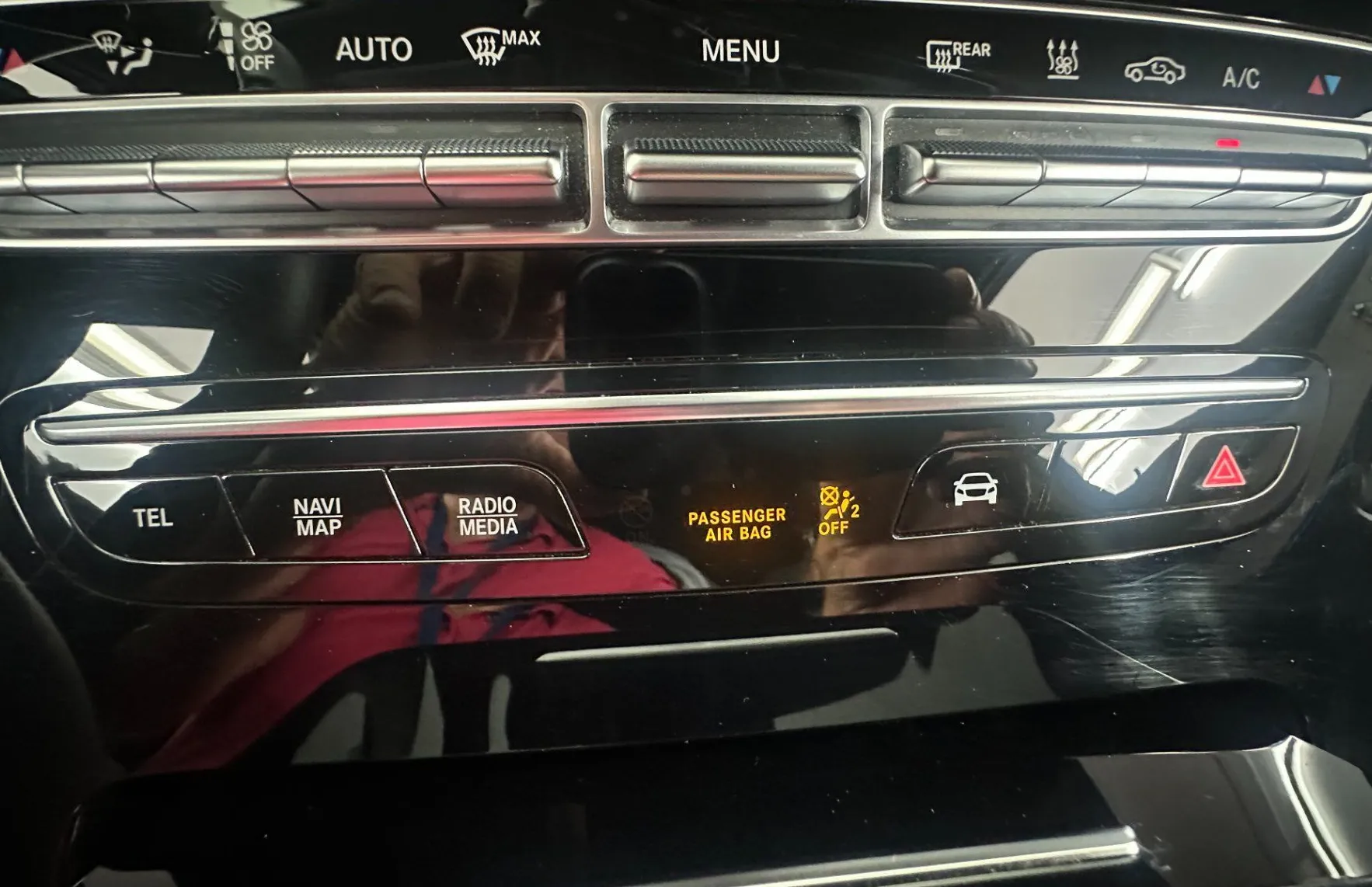 Zunanja slika - Mercedes-Benz EQC - 400 4MATIC.NEMŠKI+4ALU.KAMERA.KLJUKA.LED.ACC.USNJE - 13