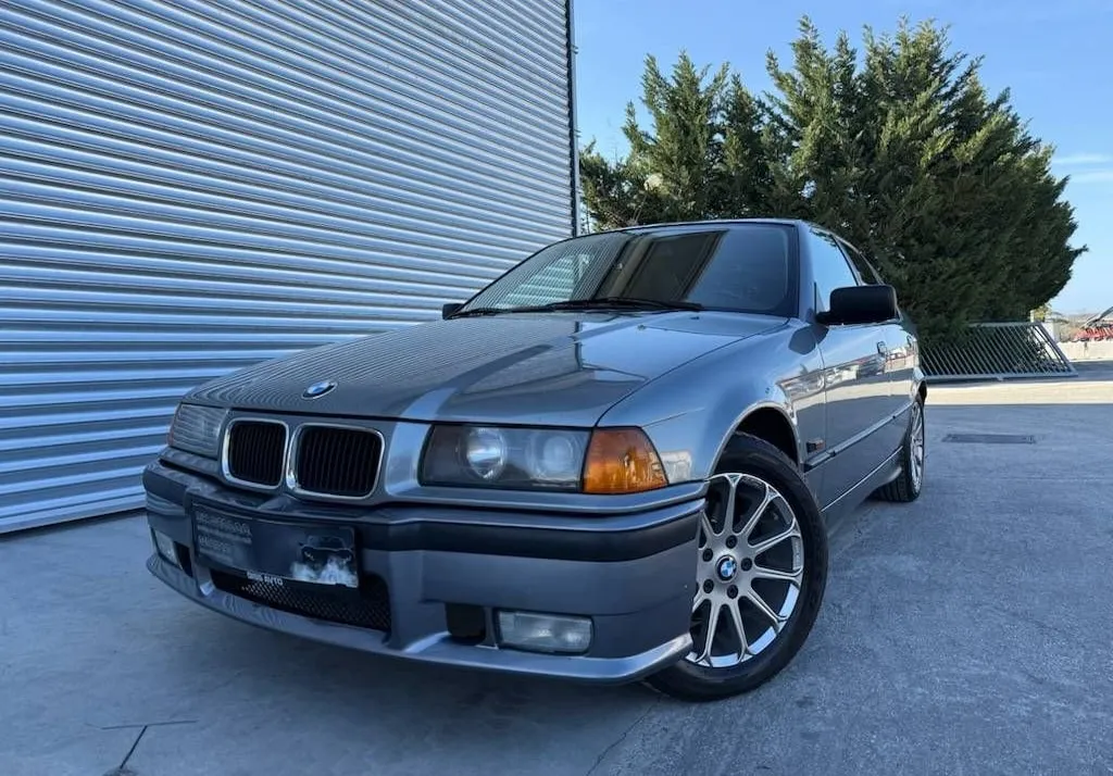Notranja slika - BMW serija 3: - 318i NA KREDIT BREZ POLOGA - 7