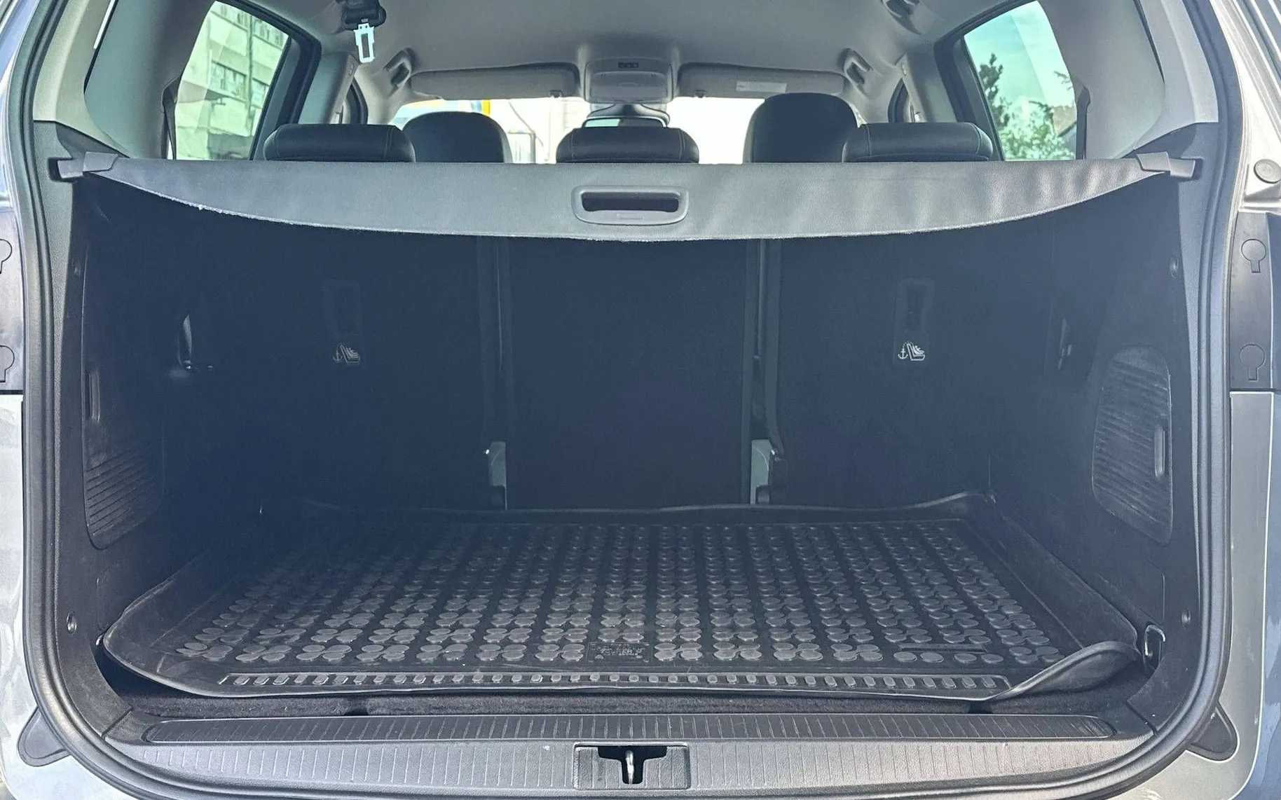 Notranja slika - Opel Zafira - 1.4 Tourer... - 12