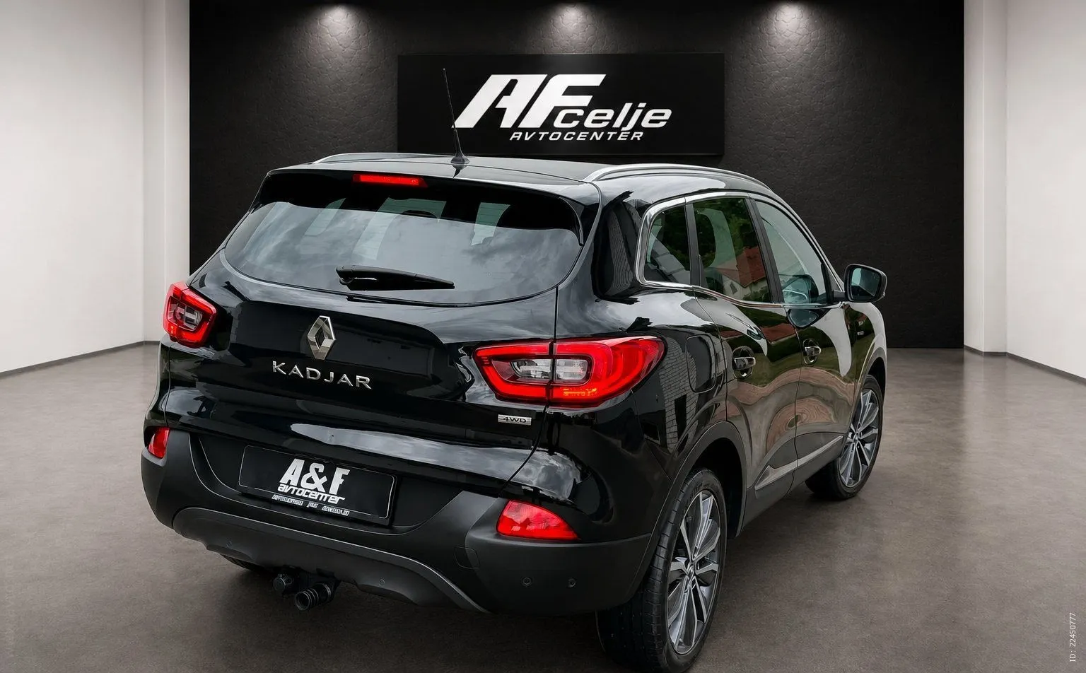 Zunanja slika - Renault Kadjar - 1.6 DCI-4X4 POGON-BOSE-LIZING ZA TUJCE-XENON+LED-. - 5