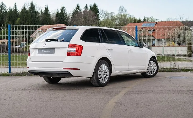 Zunanja slika - Škoda Octavia - Combi 2.0 TDI Ambition - 5