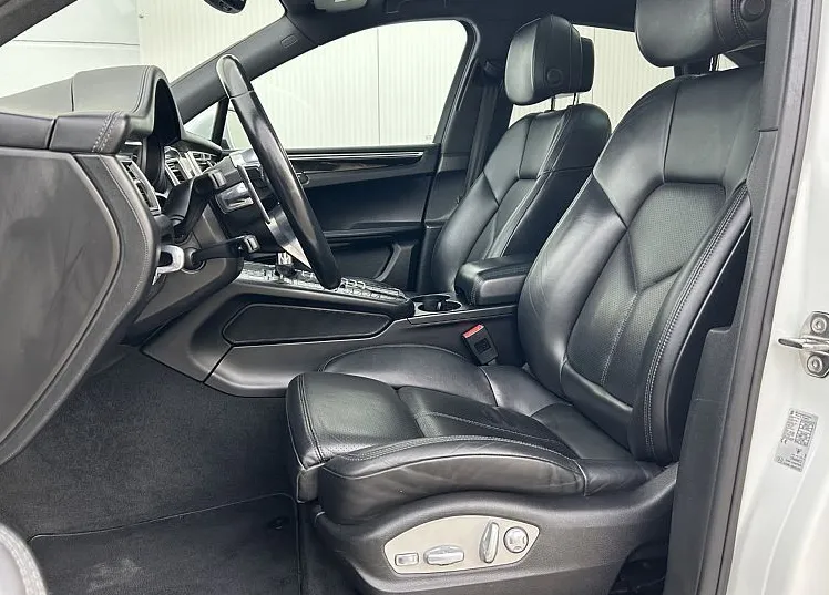 Zunanja slika - Porsche Macan - 3.0 S ZRAK-ACC-PANO-GR.SED-360 KAMERA - 9