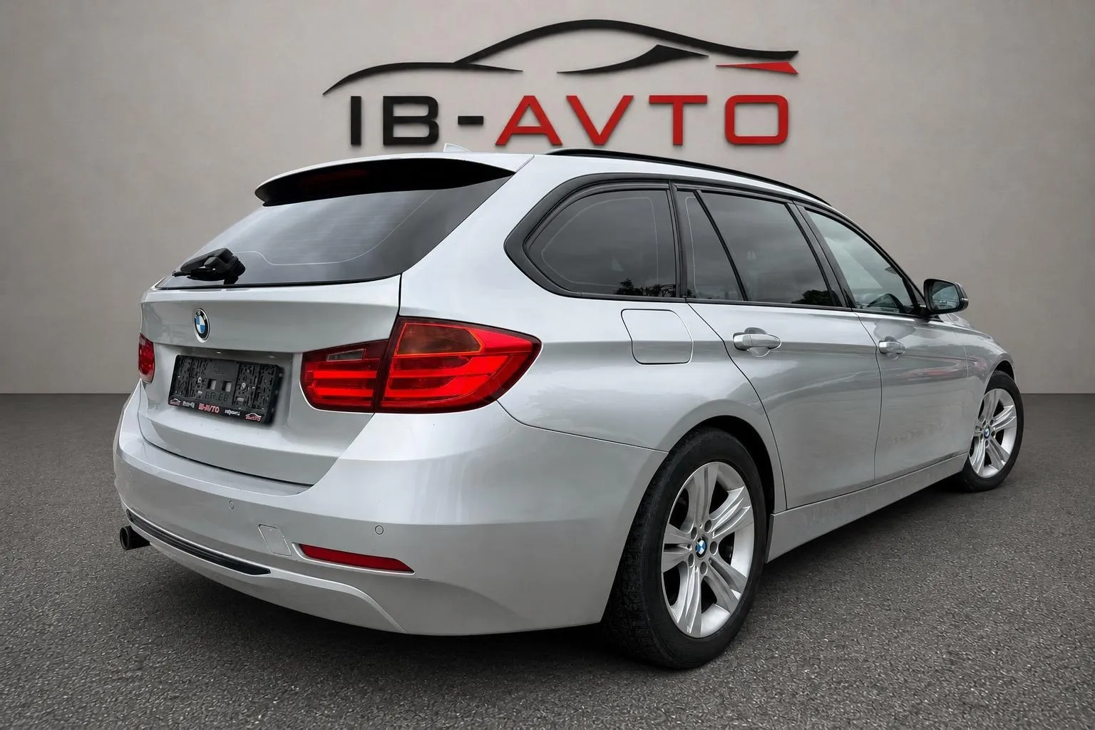 Zunanja slika - BMW serija 3 Touring: - 318d Touring - 3