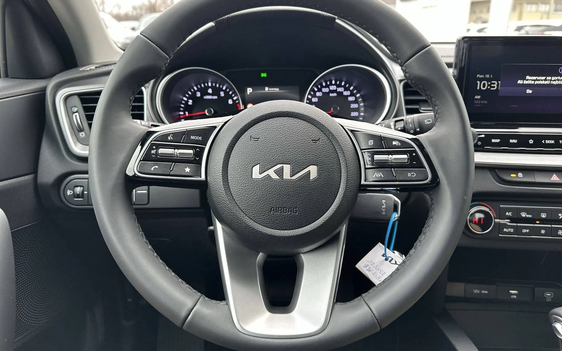 Notranja slika - KIA XCeed - 1.6 T-GDi LX SMART ISG.7DCT - 14
