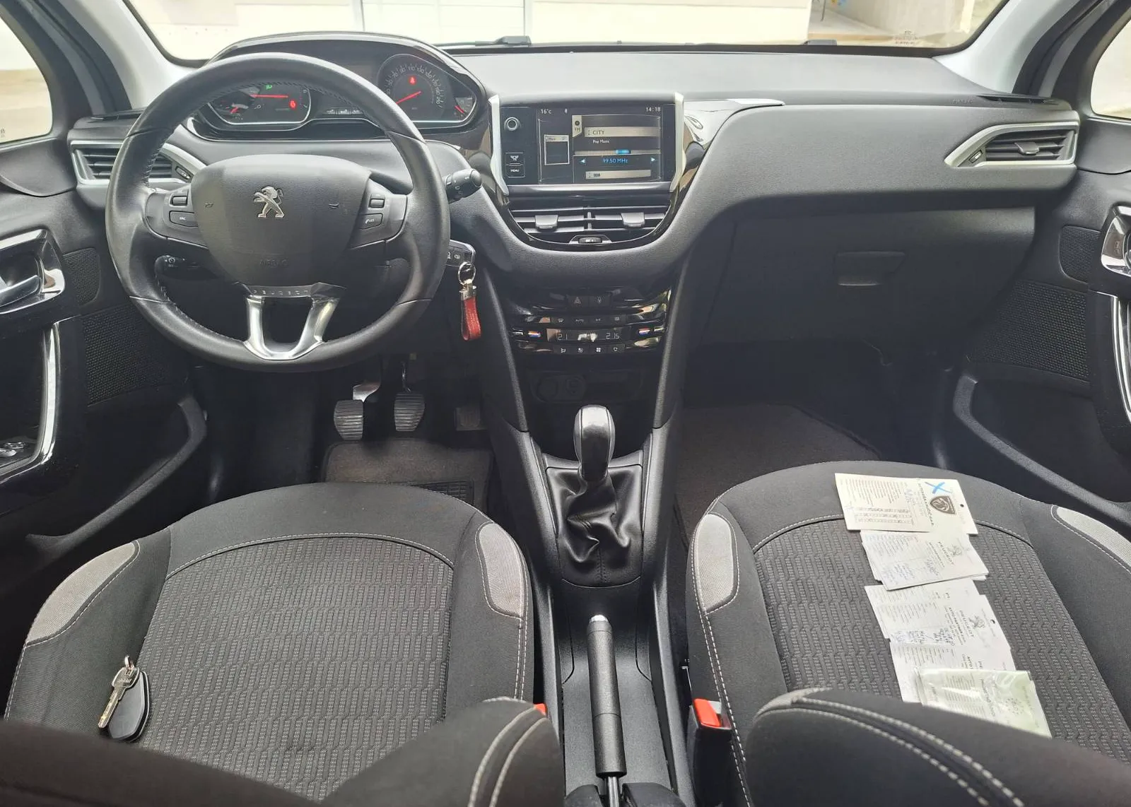 Zunanja slika - Peugeot - 208 1,2 VTi Style - 1