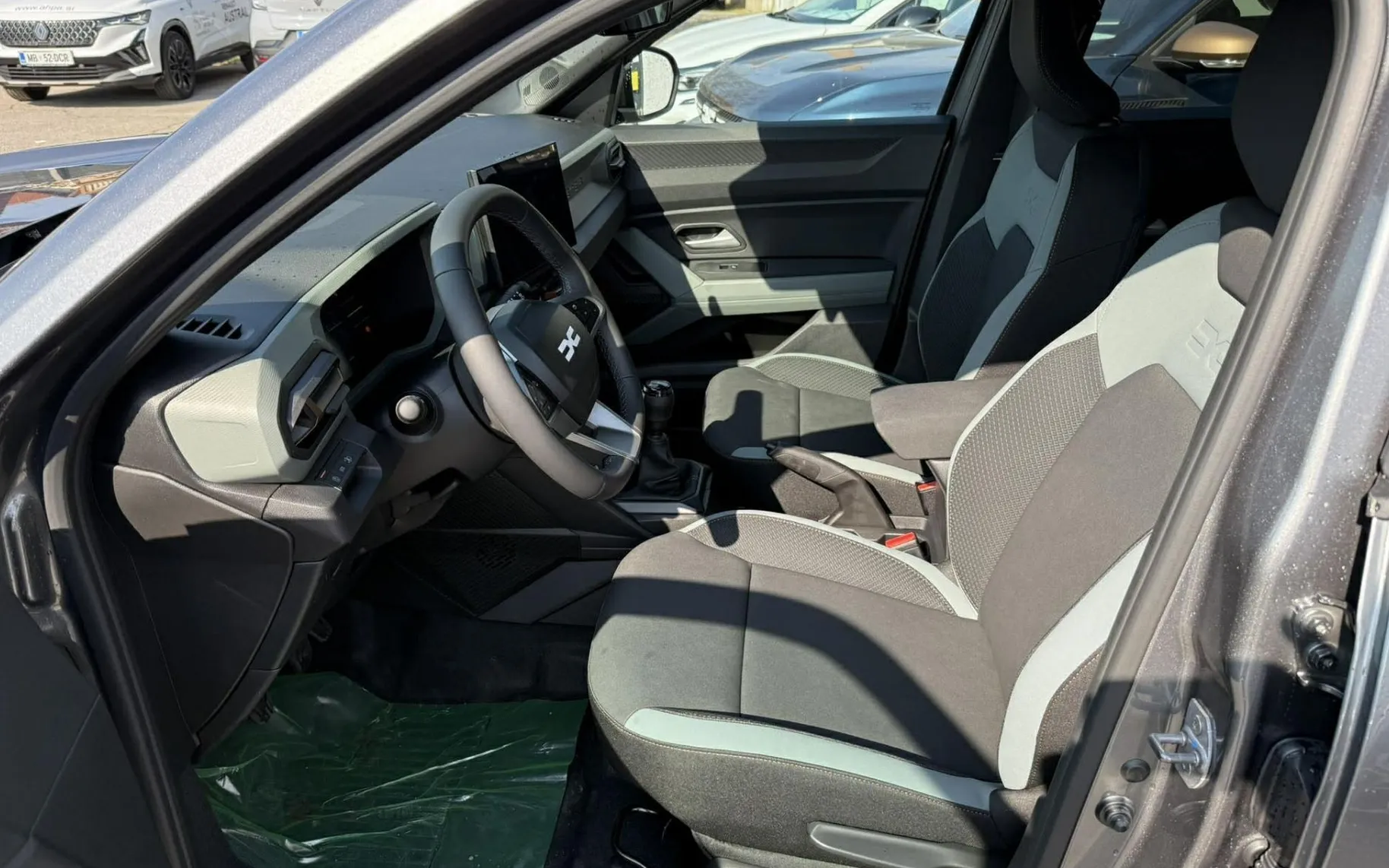 Zunanja slika - Dacia Duster - mild hybrid 140 Extreme - 3