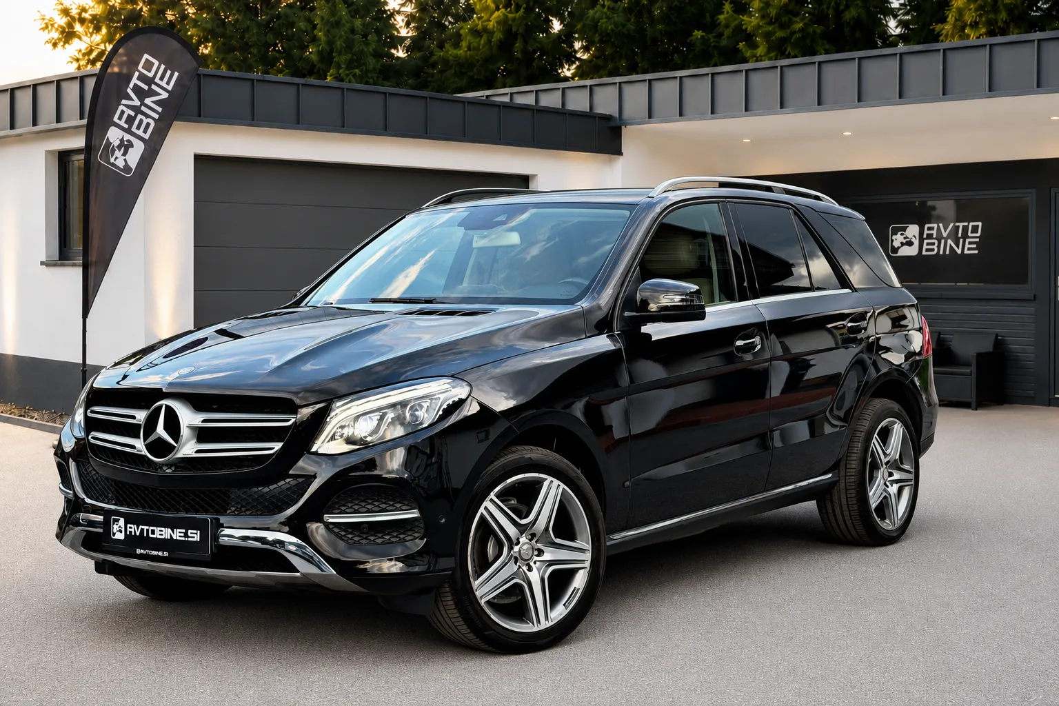 Zunanja slika - Mercedes-Benz GLE-Razred - GLE 250 d 4MATIC AVT•NAVI•LED•20COL AMG•ODLIČEN - 3