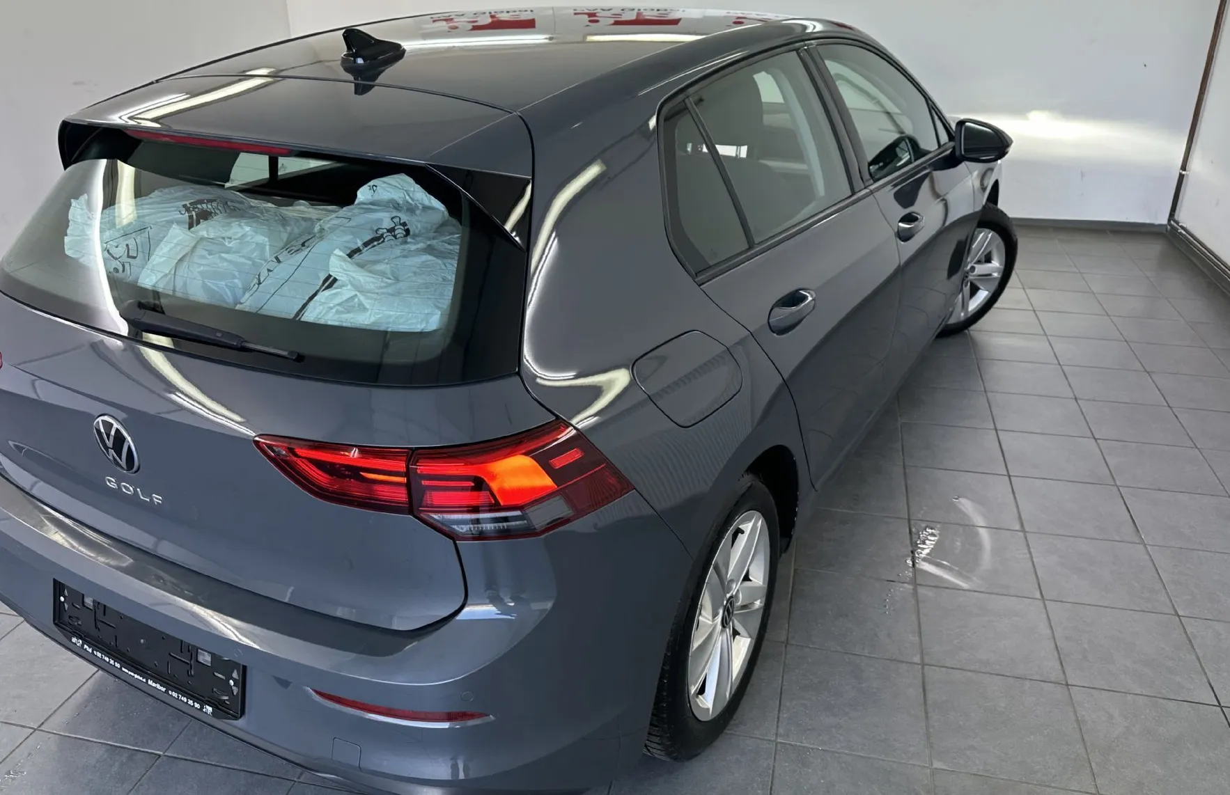 Zunanja slika - VW Golf - 1.5 TSI 96 KW.NEMŠKI+4 ALU.KAMERA.NAVI.111.000 KM - 1
