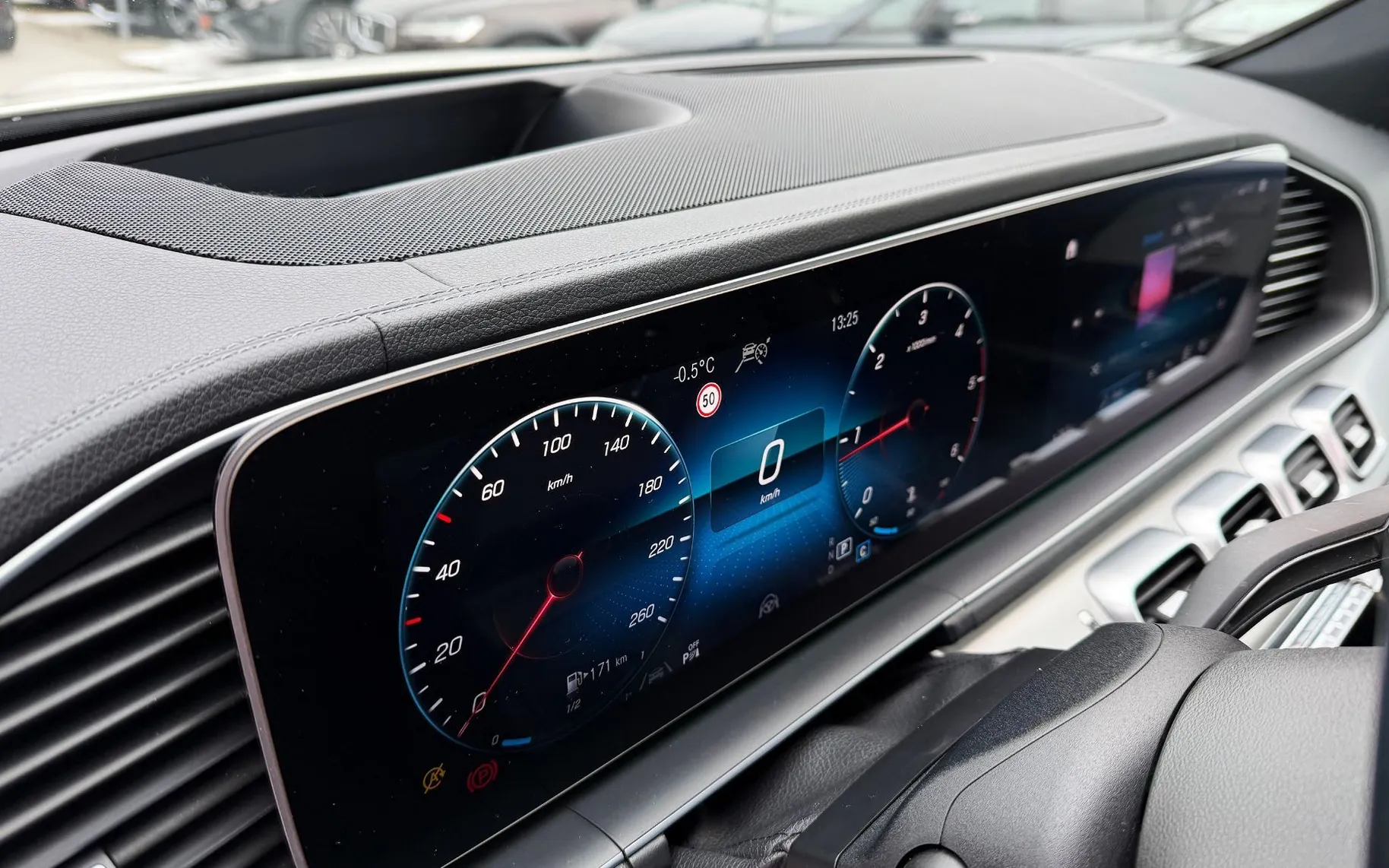 Zunanja slika - Mercedes-Benz GLE-Razred - GLE 350 d 4MATIC AMG LiNE AIRMATIC LED ACC 360K 21 - 17