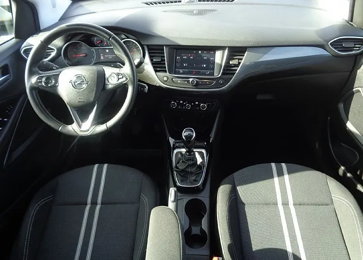 Zunanja slika - Opel Crossland - 1.2 TURBO 110KM ELEGANCE - samo 35.588 km - 6