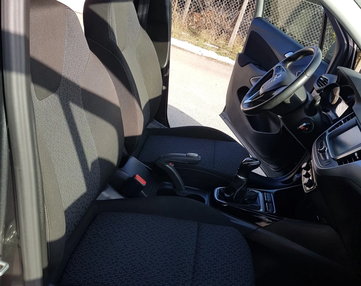 Zunanja slika - Opel Crossland X - 1,6 CDTi - 15