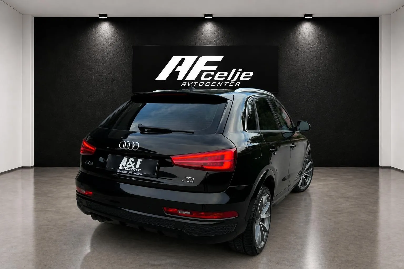 Zunanja slika - Audi Q3 - 2.0 TDI-Q-4X4-S TRONIC-S LINE-LIZING ZA TUJCE- - 5