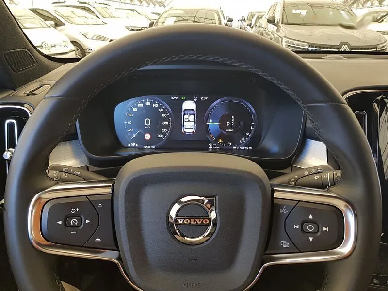 Zunanja slika - Volvo XC40 - T4 Recharge Twin Engine Inscription KAMERA PRIKLOP - 14