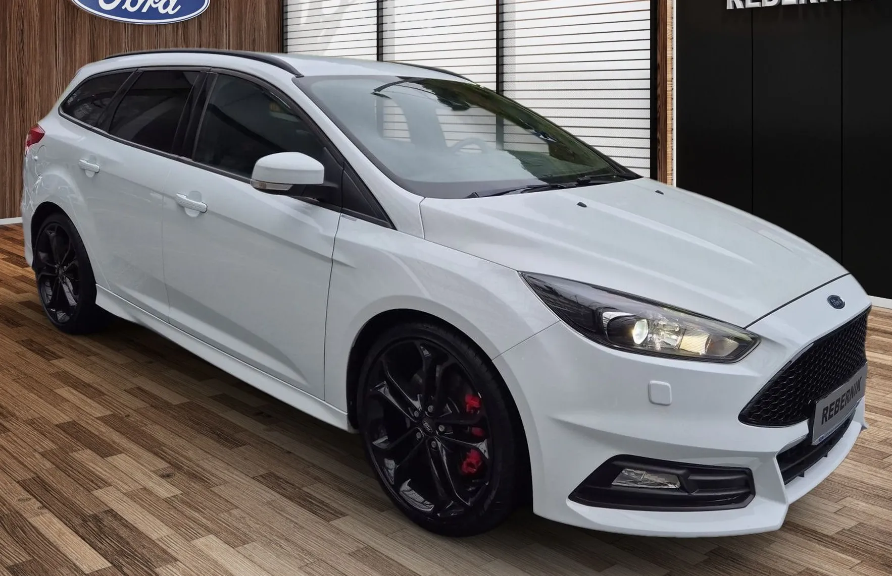 Zunanja slika - Ford Focus - ST-3 2.0 T3Ci 185 PS -1.LAST.-AGR-USNJE-KSENON - 2