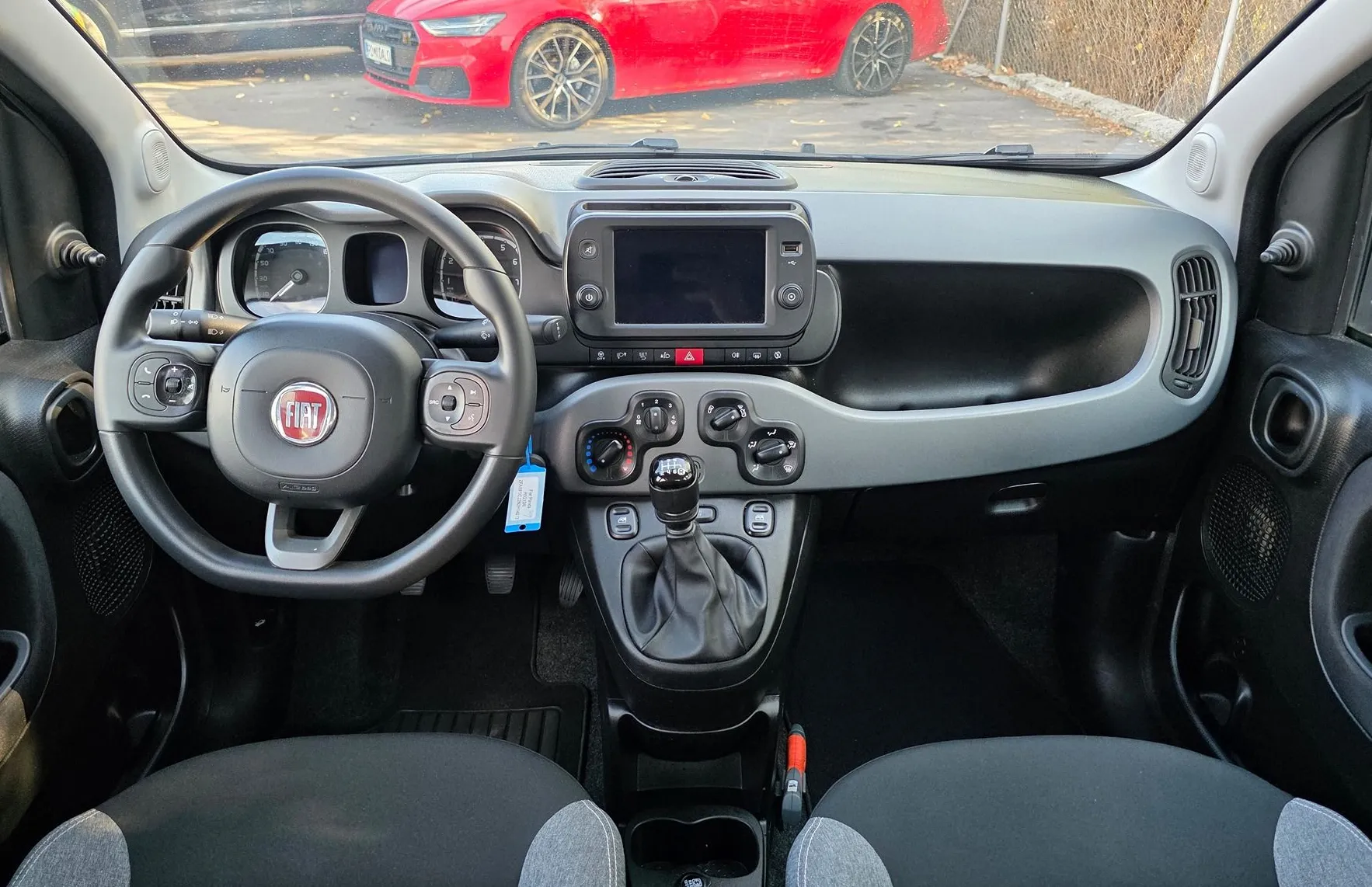 Zunanja slika - Fiat Panda - 1.0 HYBRID STREET ALU PLATIŠČA-KLIMA-1.LASTNIK - 9