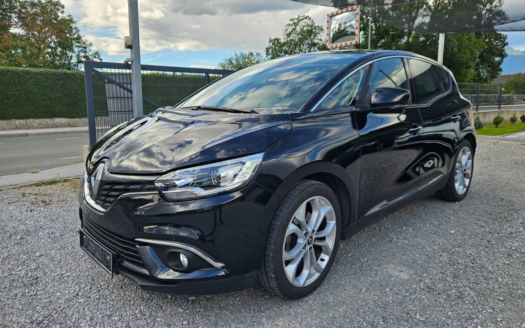 Zunanja slika - Renault Scenic - 1.3 16V 1.LASTNIK SLO SAMO 57000KM - 1