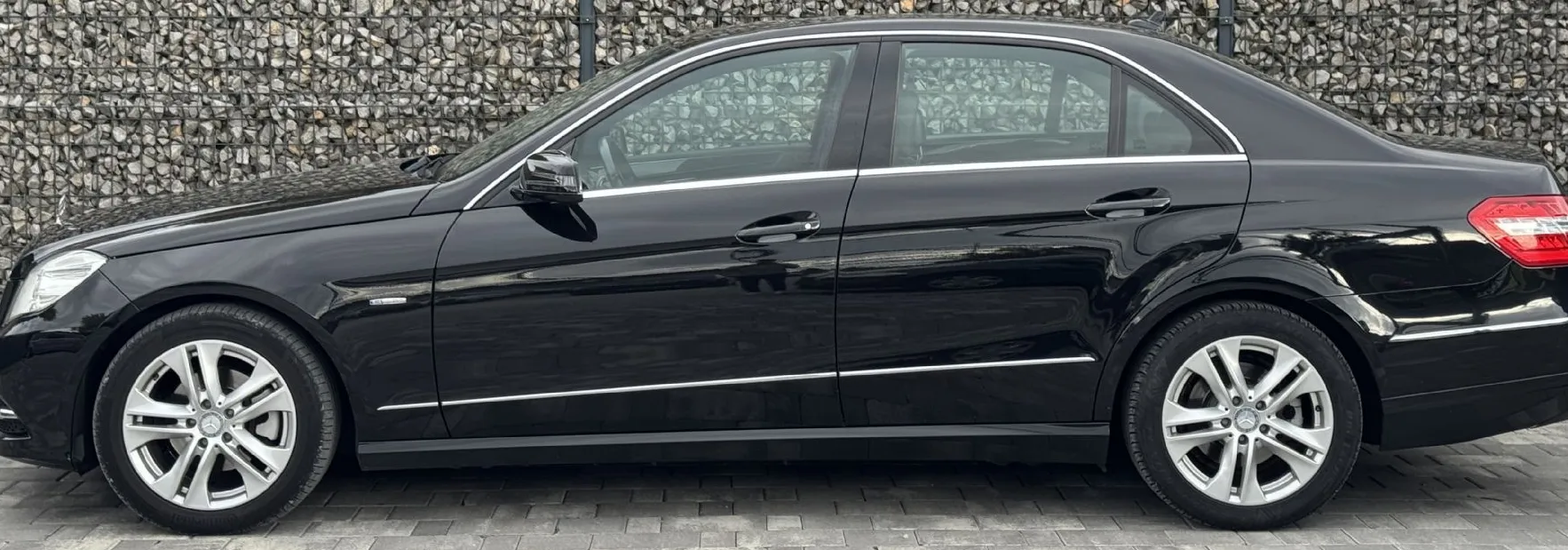 Zunanja slika - Mercedes-Benz E-Razred - E 220 CDI AVANTGARDE AVT GR SED NAVI PDC ACC - 7