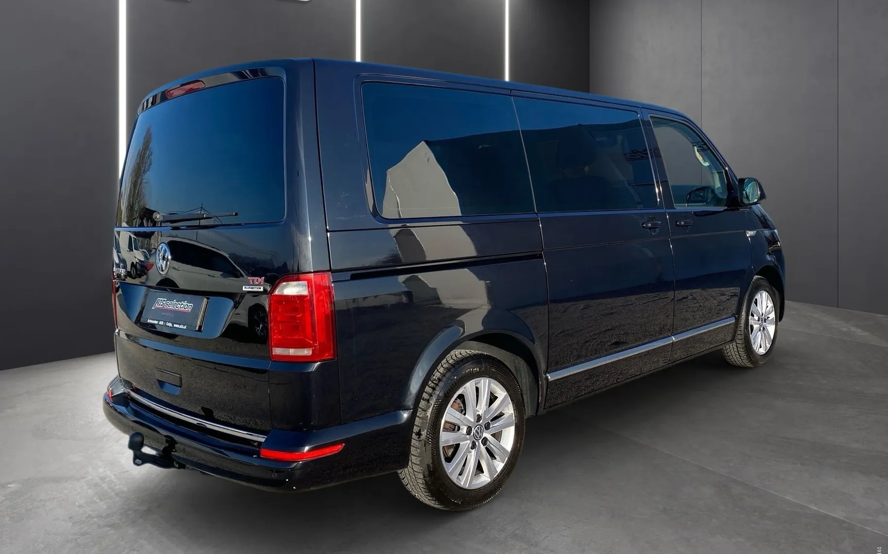 Zunanja slika - Volkswagen Multivan - 2.0 TDI DSG Highline-Webasto-LED-Memory-Kljuka... - 3