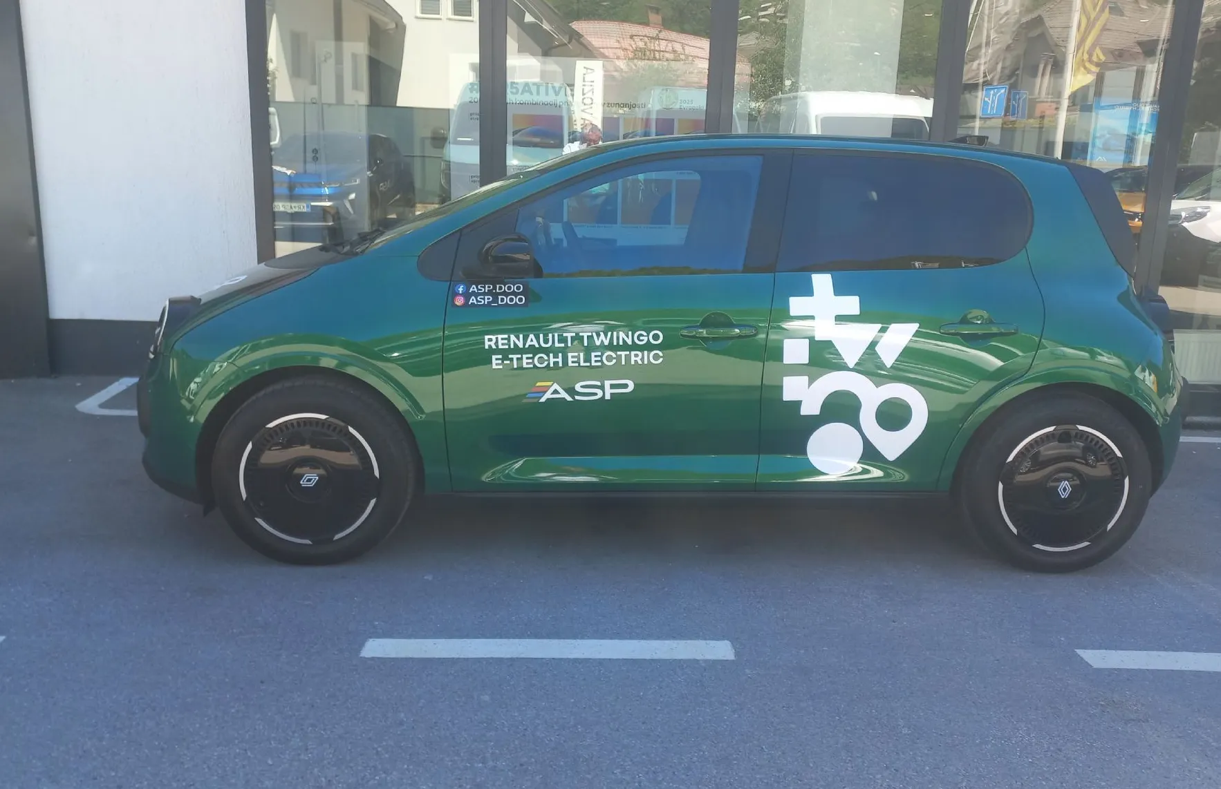 Zunanja slika - Renault Twingo - E-Tech Techno - 2
