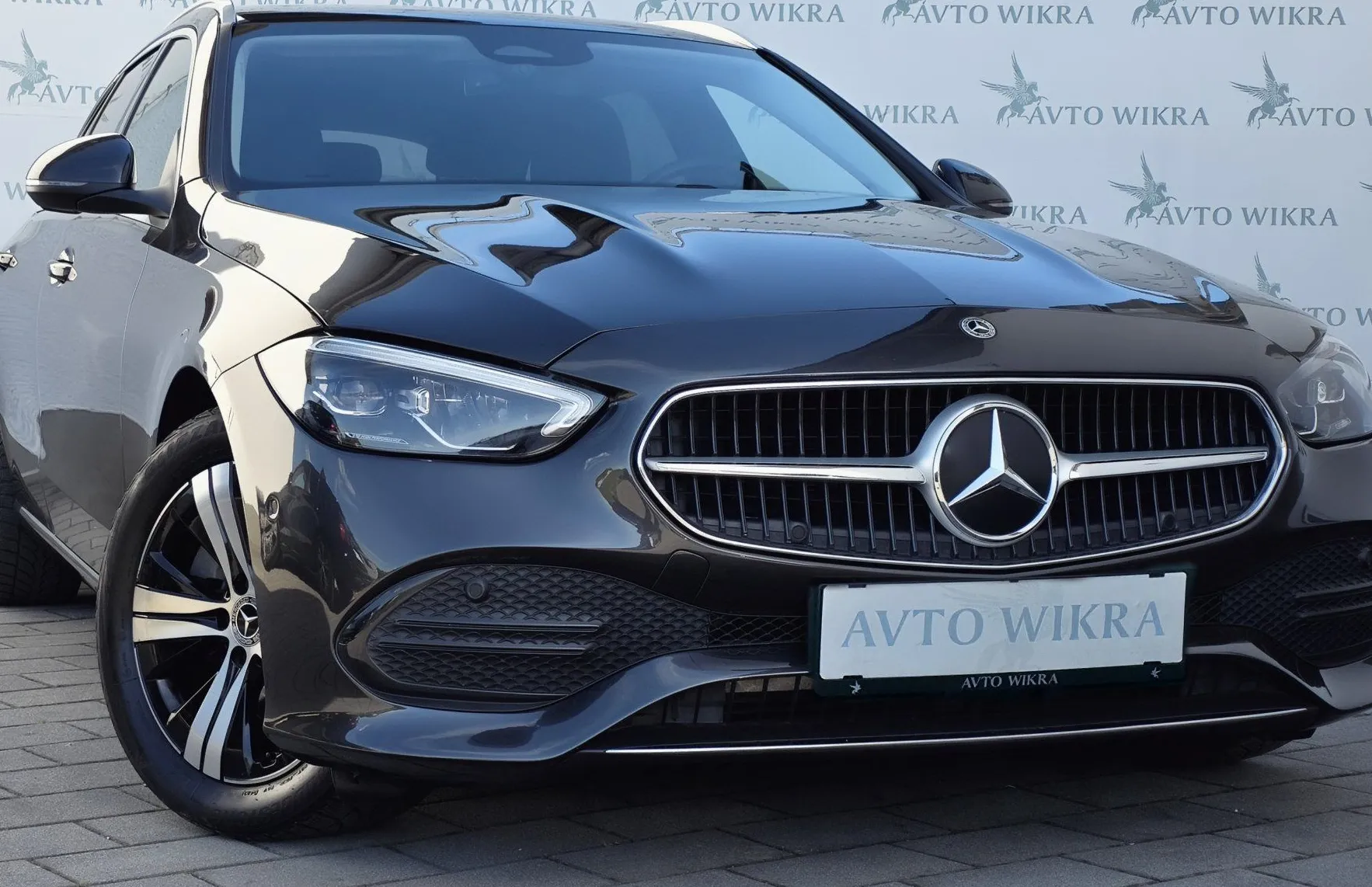 Zunanja slika - Mercedes-Benz C-Razred - C200d T Avantgarde FULLED•TEMP•AMBIENT•KAMER - 1