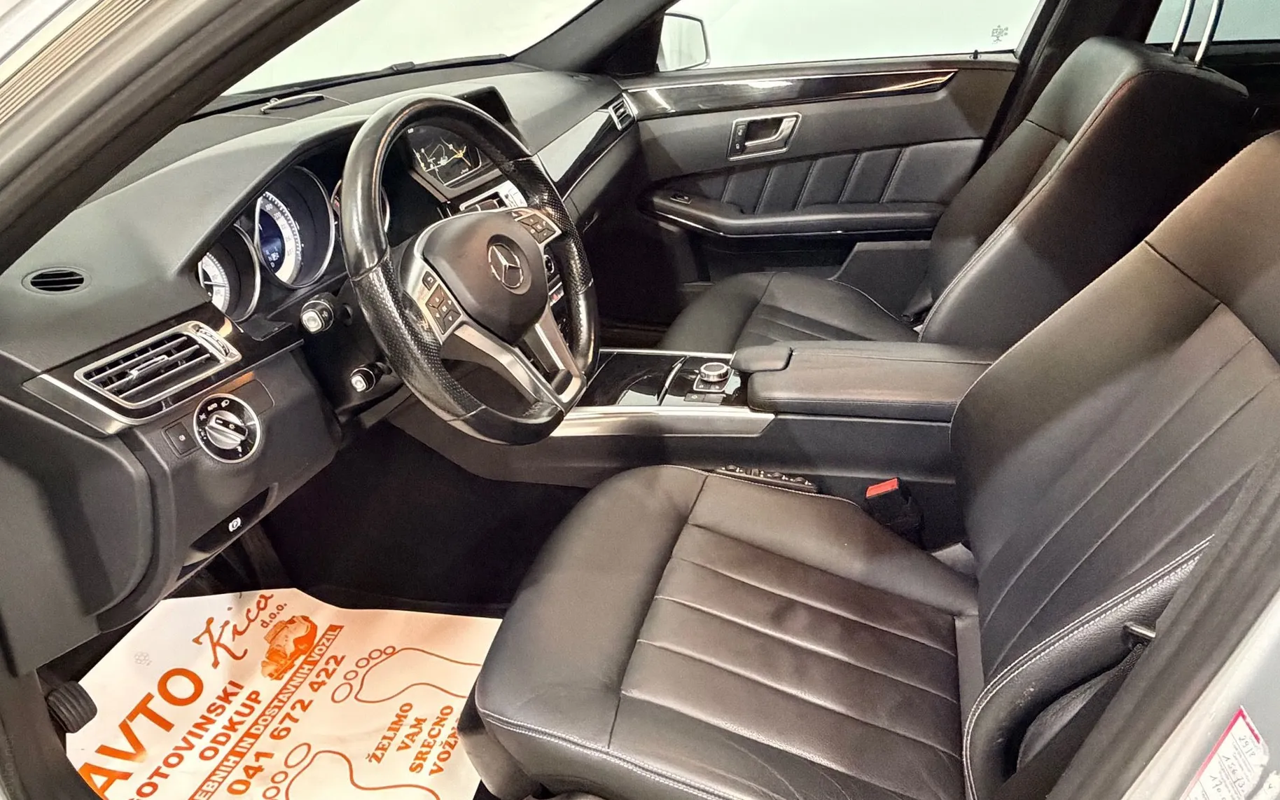 Notranja slika - Mercedes-Benz E-Razred - 200 CDI-EDITION-AUT-BI-XENON-LED-NAVIGACIJA-TEMPO. - 8