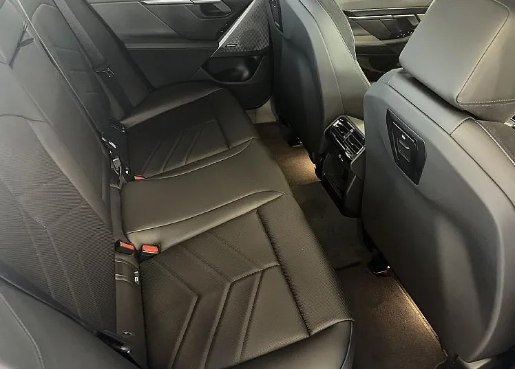 Zunanja slika - BMW i5 - eDrive40  AT  M SPORT - 9