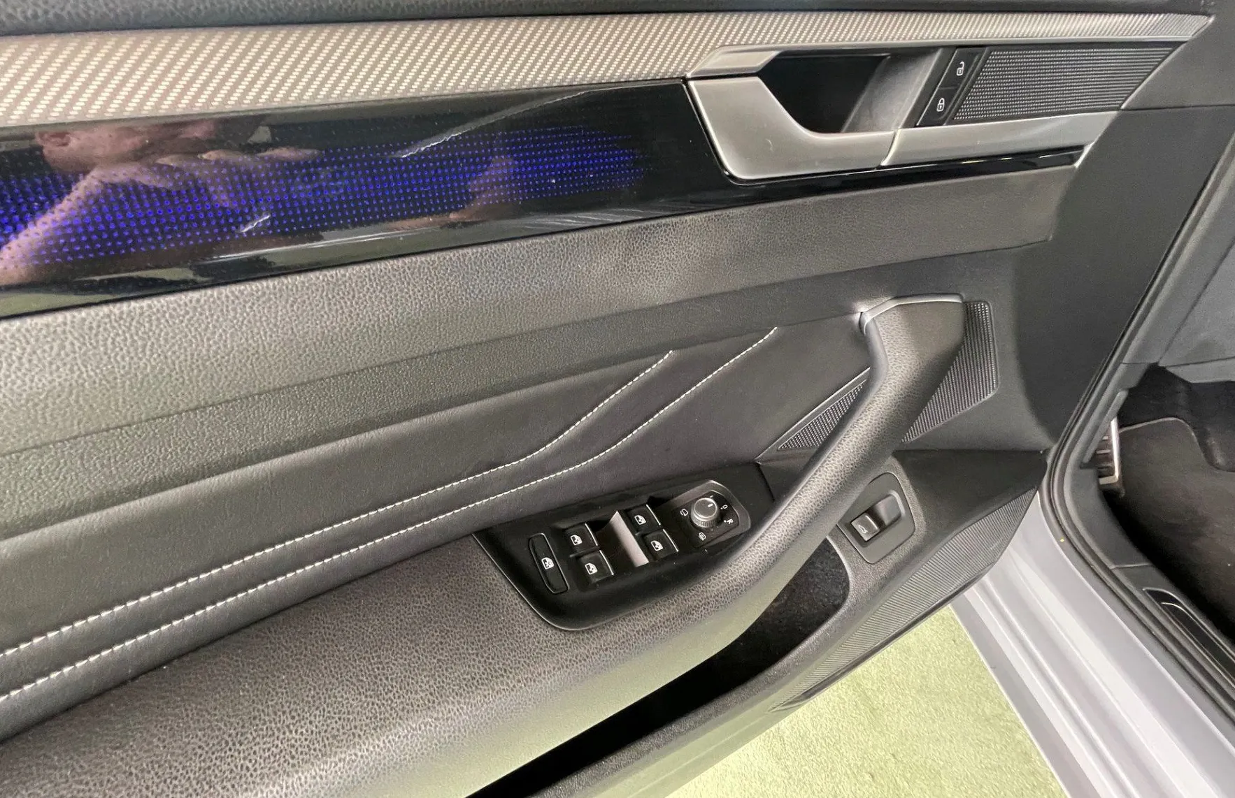 Zunanja slika - Volkswagen Arteon - Shooting Brake  2.0 TDI BMT R-Line DSG LED. NAVI.KAM - 9