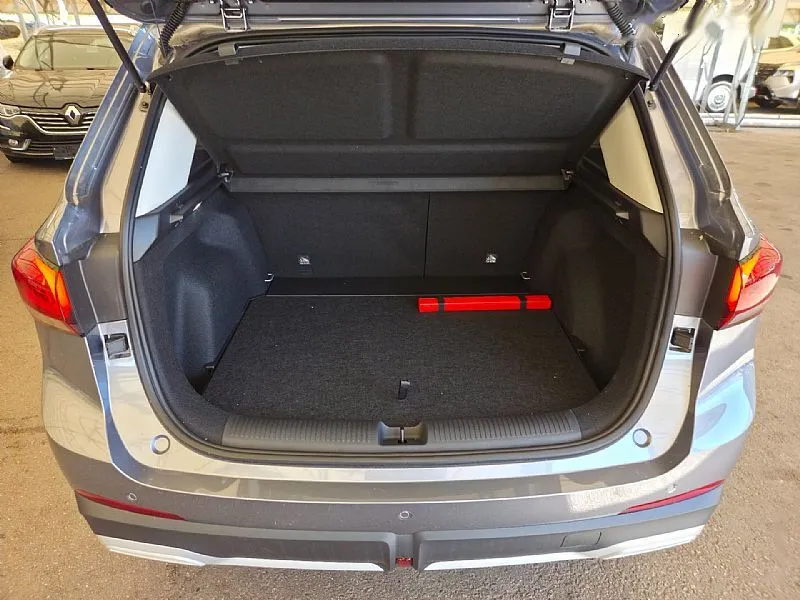 Zunanja slika - MG MG ZS - 1.5L Comfort + ZIMSKE PNEVMATIKE - 19