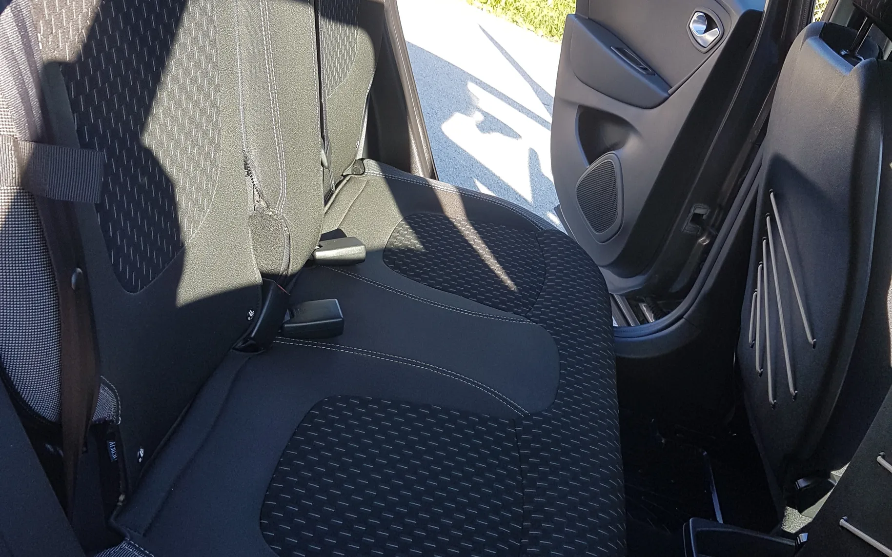 Zunanja slika - Renault Captur - TCe 130 Intens - SLO - 1. LASTNIK - 17