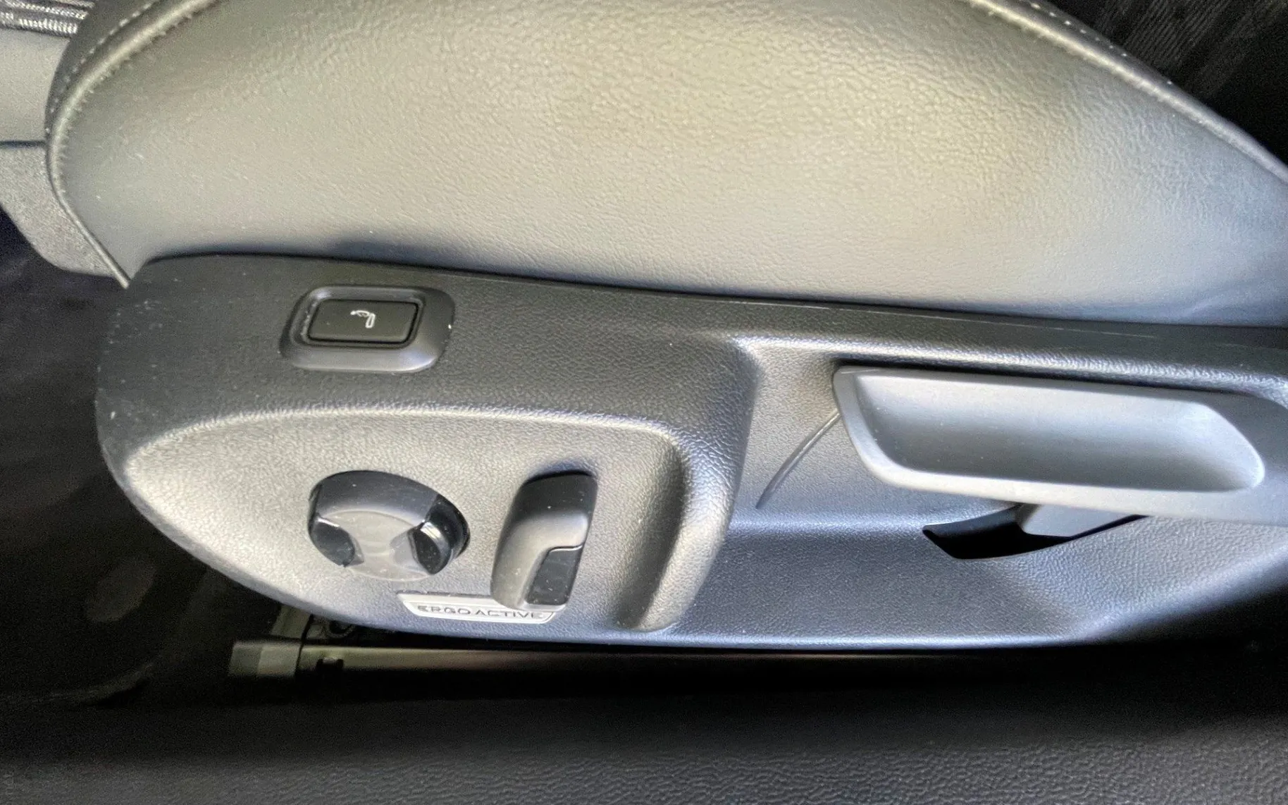 Zunanja slika - Volkswagen Passat - 2.0 TDI BMT R-Line DSG LED. NAVI.KAMER360.PDC2X - 8