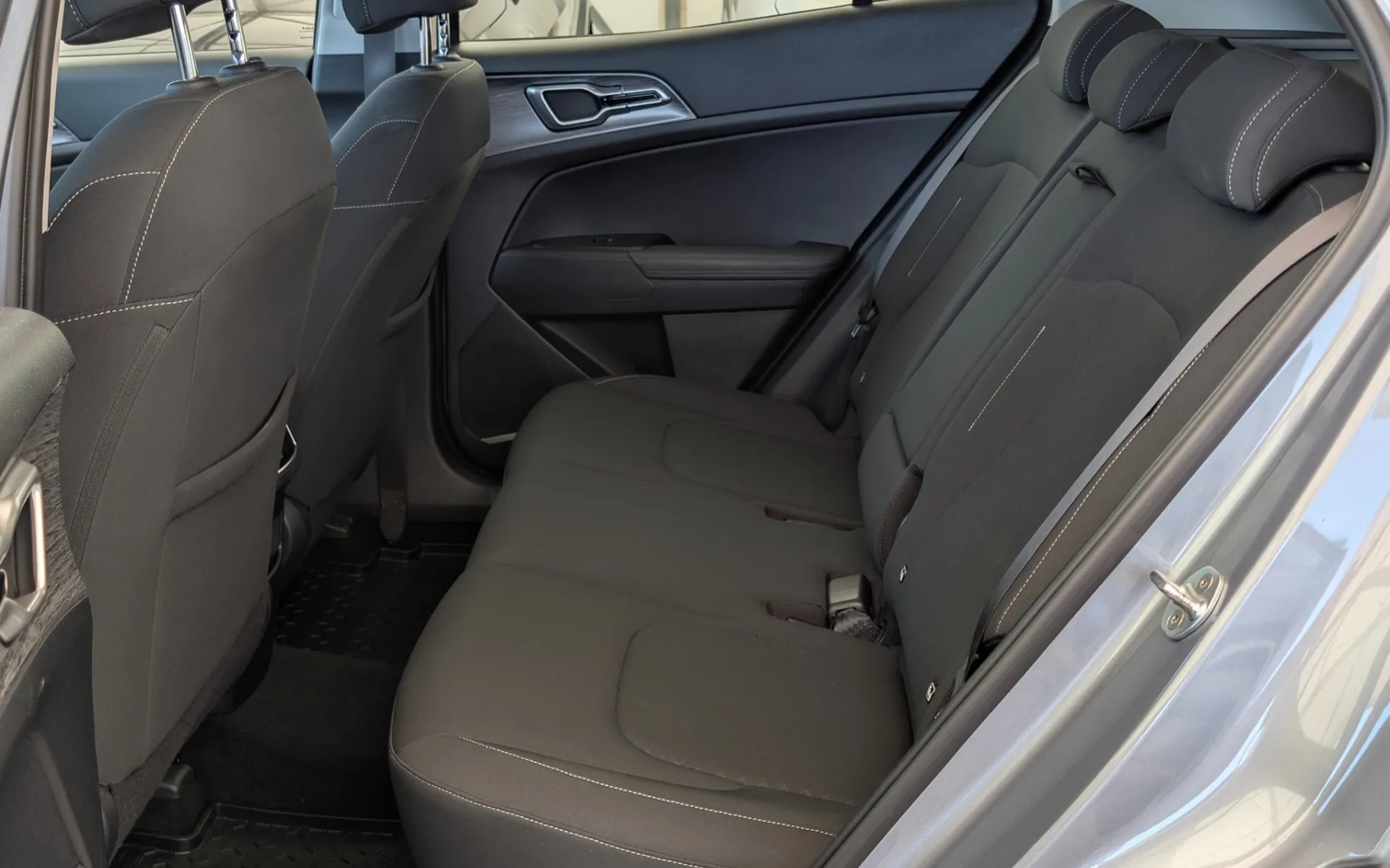 Zunanja slika - KIA Sportage - 2WD 1.6 T-GDI LX Fresh ISG - 8