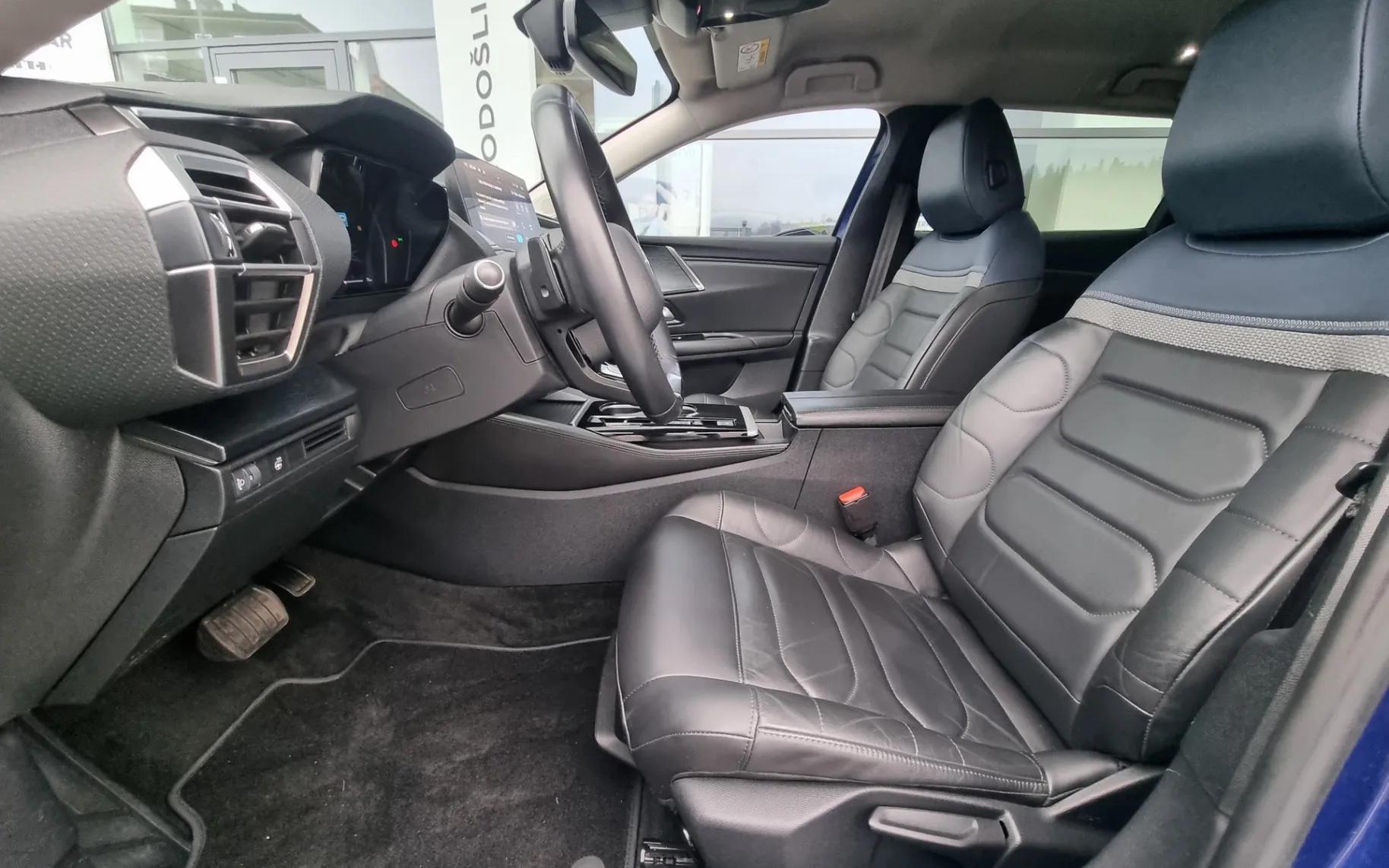 Zunanja slika - Citroën C5X - C5 X Shine 1.2L AVTOMATIK-KAMERA-DAB-NAVI-HEAD-UP - 11