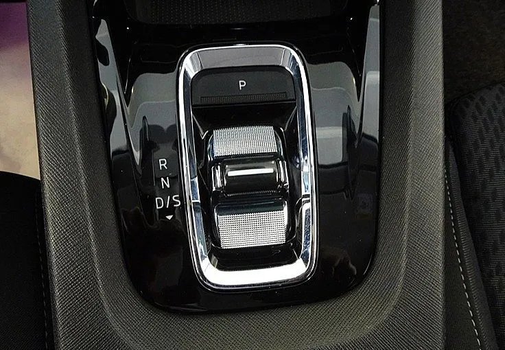 Zunanja slika - Škoda Octavia - Estate Style 2.0 TDI -VIRTUAL -AVTOMATIK -KLJUKA - 9