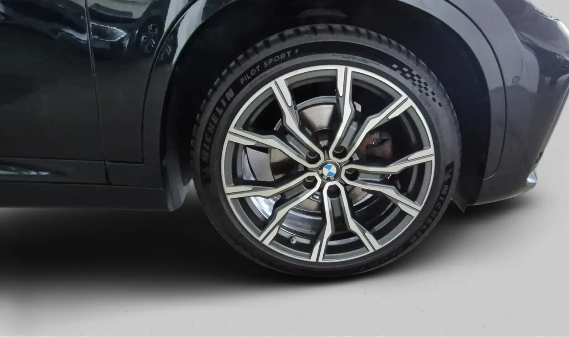 Zunanja slika - BMW X1 - xDrive18d - 5