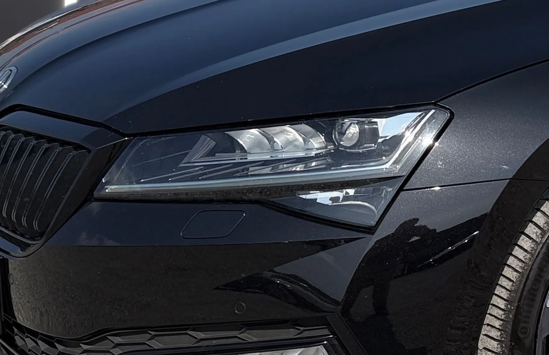 Zunanja slika - Škoda Superb - 2.0 TDI Sportline Combi DSG 147kW-Matrix-Kamera... - 5
