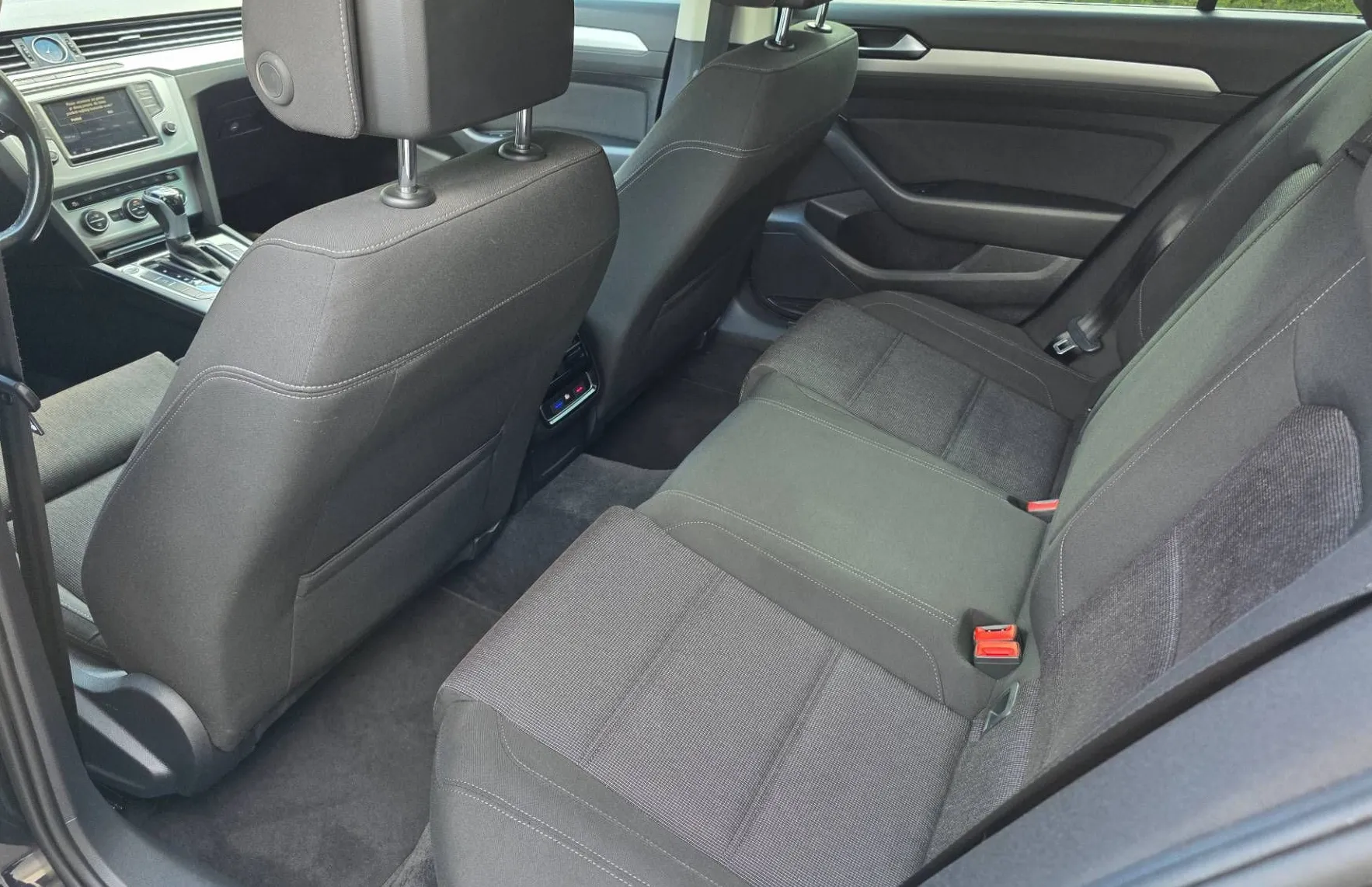Zunanja slika - VW Passat - 2.0 TDI-AVT-VIRTUAL-LED-XENON-ACC-KAMERA-NAVI-PDC- - 11