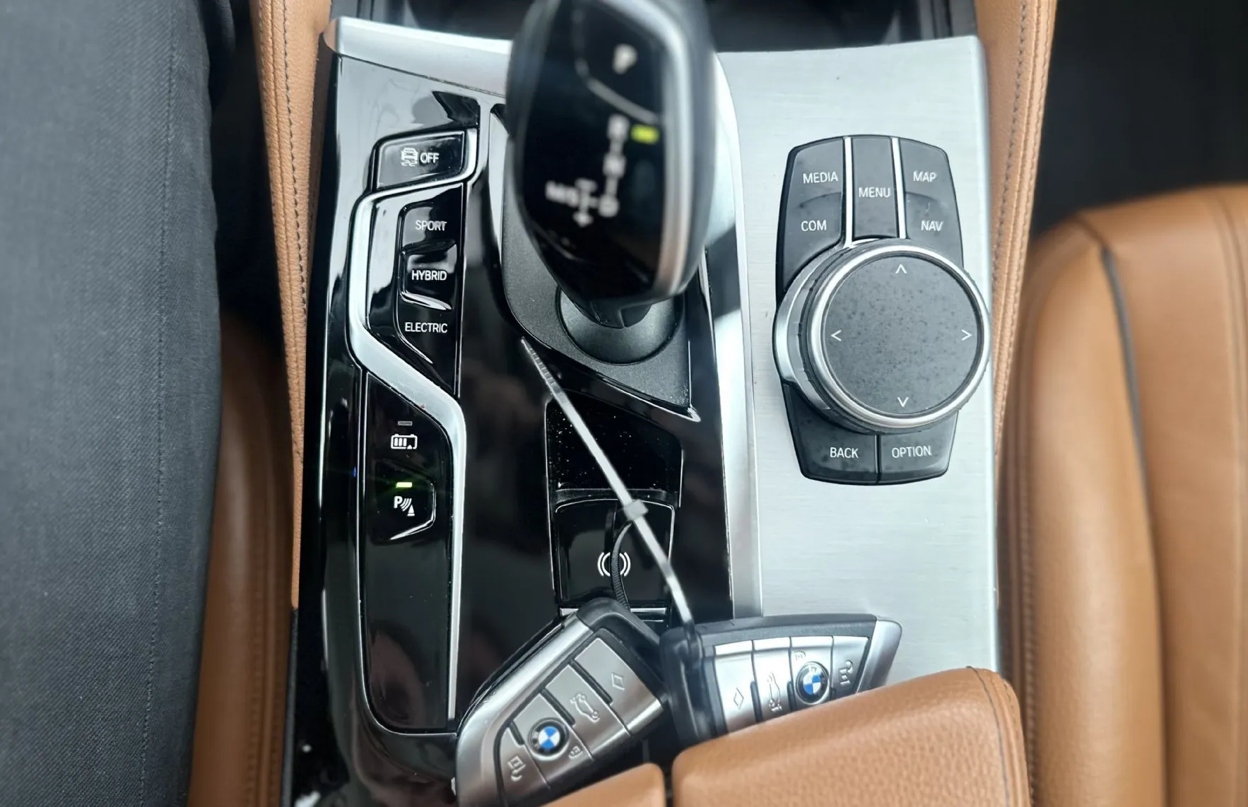 Zunanja slika - BMW Serija 5 - Touring: 530 e Luxury Line 2.0 215KW.NEMŠKI+4ALU.KAMERA. - 12