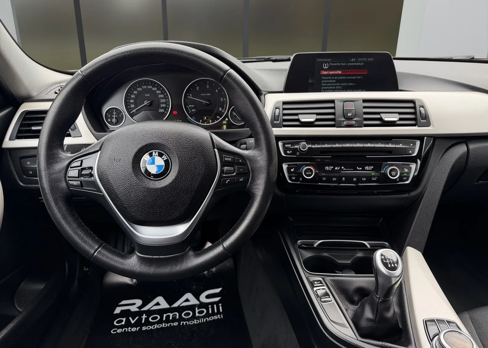 Zunanja slika - BMW Serija 3 - 318d Touring - 8