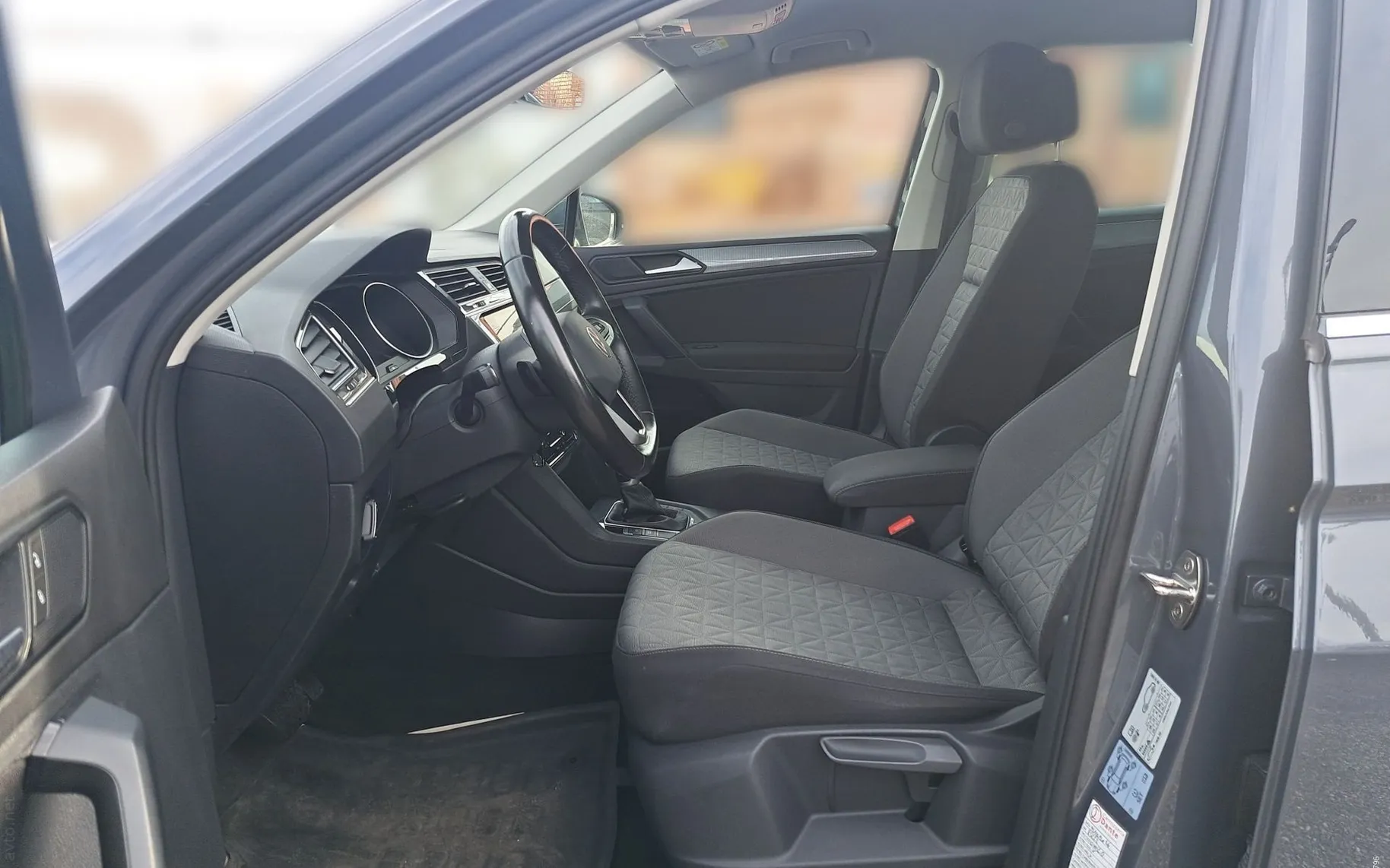 Notranja slika - Volkswagen Tiguan - 2.0 TDI 4M DSG - 7