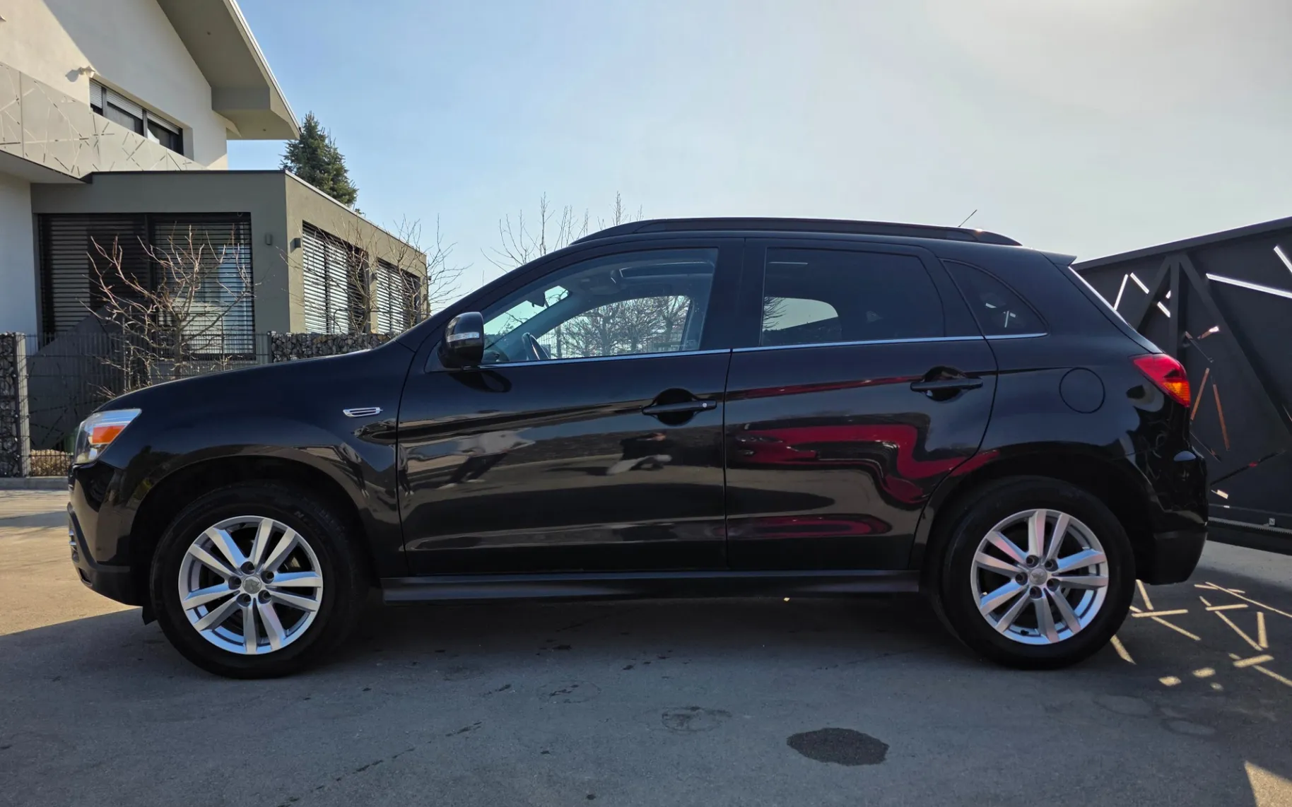 Zunanja slika - Mitsubishi ASX - 4WD 1,8 DI-D Invite - 2
