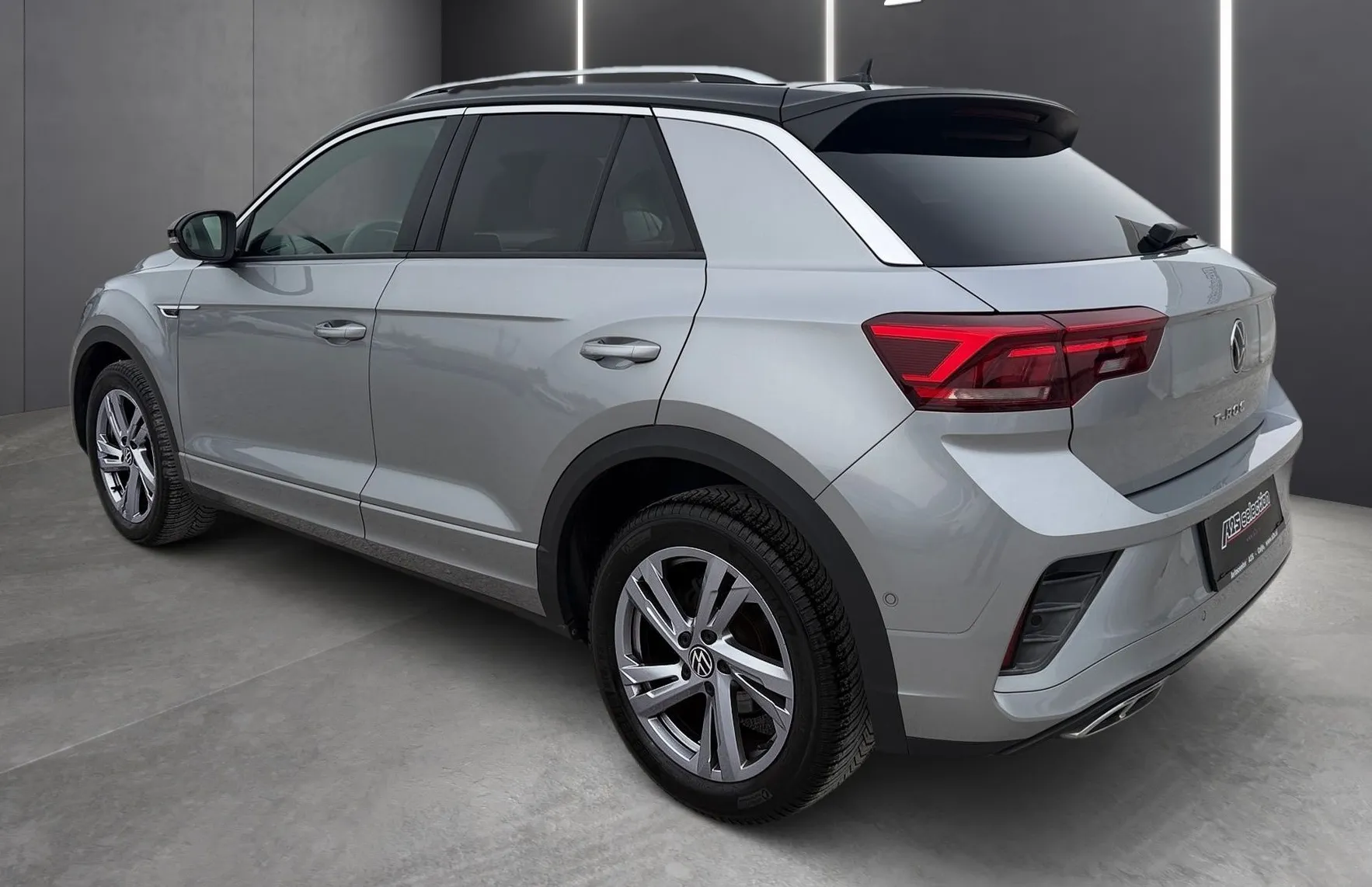 Zunanja slika - VW T-Roc - 1.0 TSI R-Line 85 KW-IQ Light-ACC-PDC-Vzvr.kamera - 4