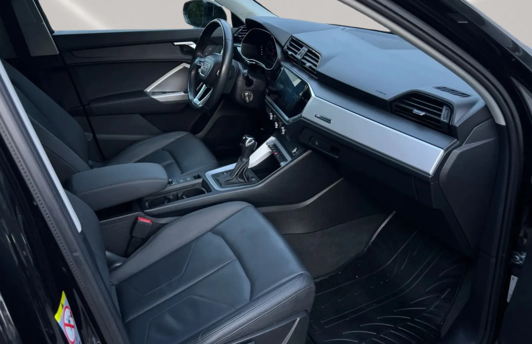 Zunanja slika - Audi Q3 - Sportback 35 TFSI S tronic od 1 lastnika 1 letna garancija - 11