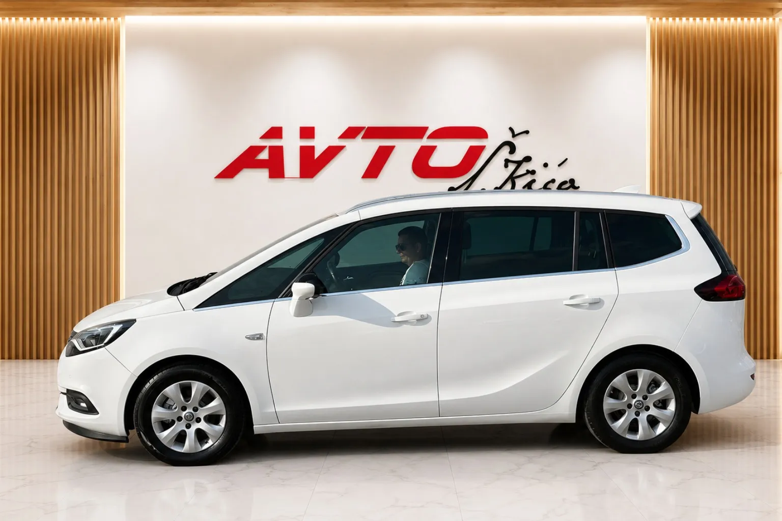 Zunanja slika - Opel Zafira - 1.6 CDTI-FULL LED-7 SEDE  381 EV-NAVI-KAMERA-PDC-T.. - 3
