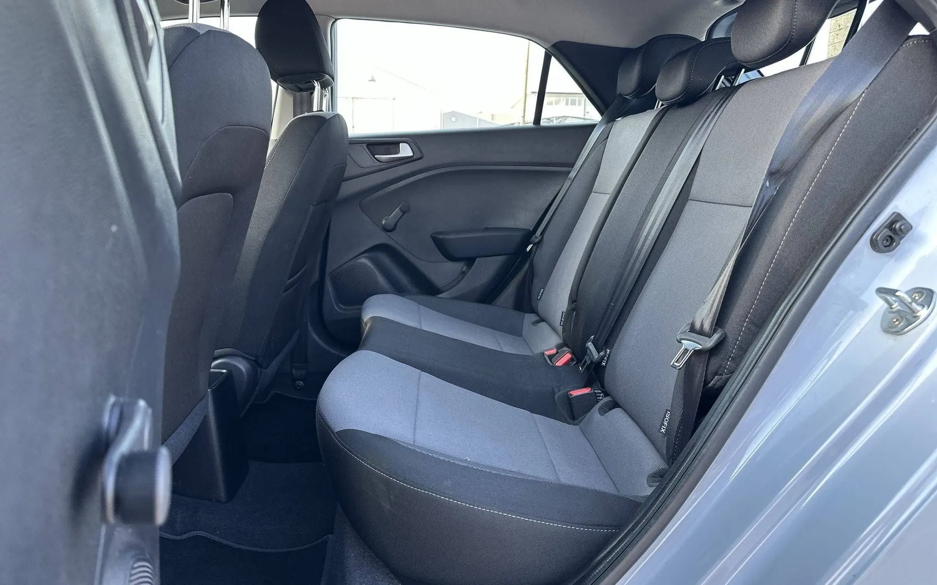 Notranja slika - Hyundai i20 - 1.25 Life - 11