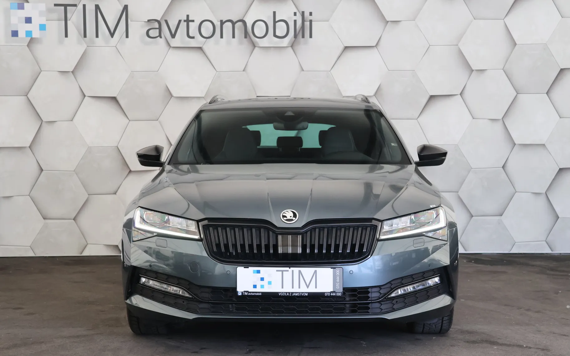 Zunanja slika - Škoda Superb - Combi 2.0 TDI DSG Sportline 150KM - 5
