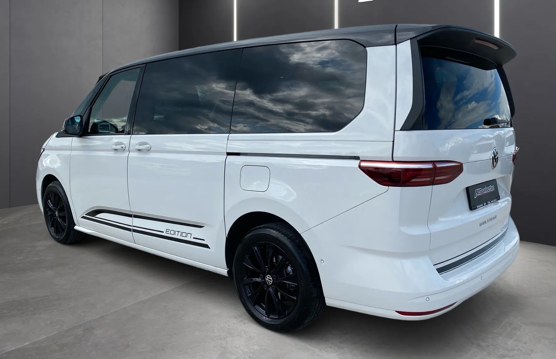 Zunanja slika - VW Multivan - 2.0 TDI DSG Life EDITION - 3